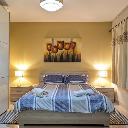 Apartamento Sweetholidays Malta Sliema Exterior foto